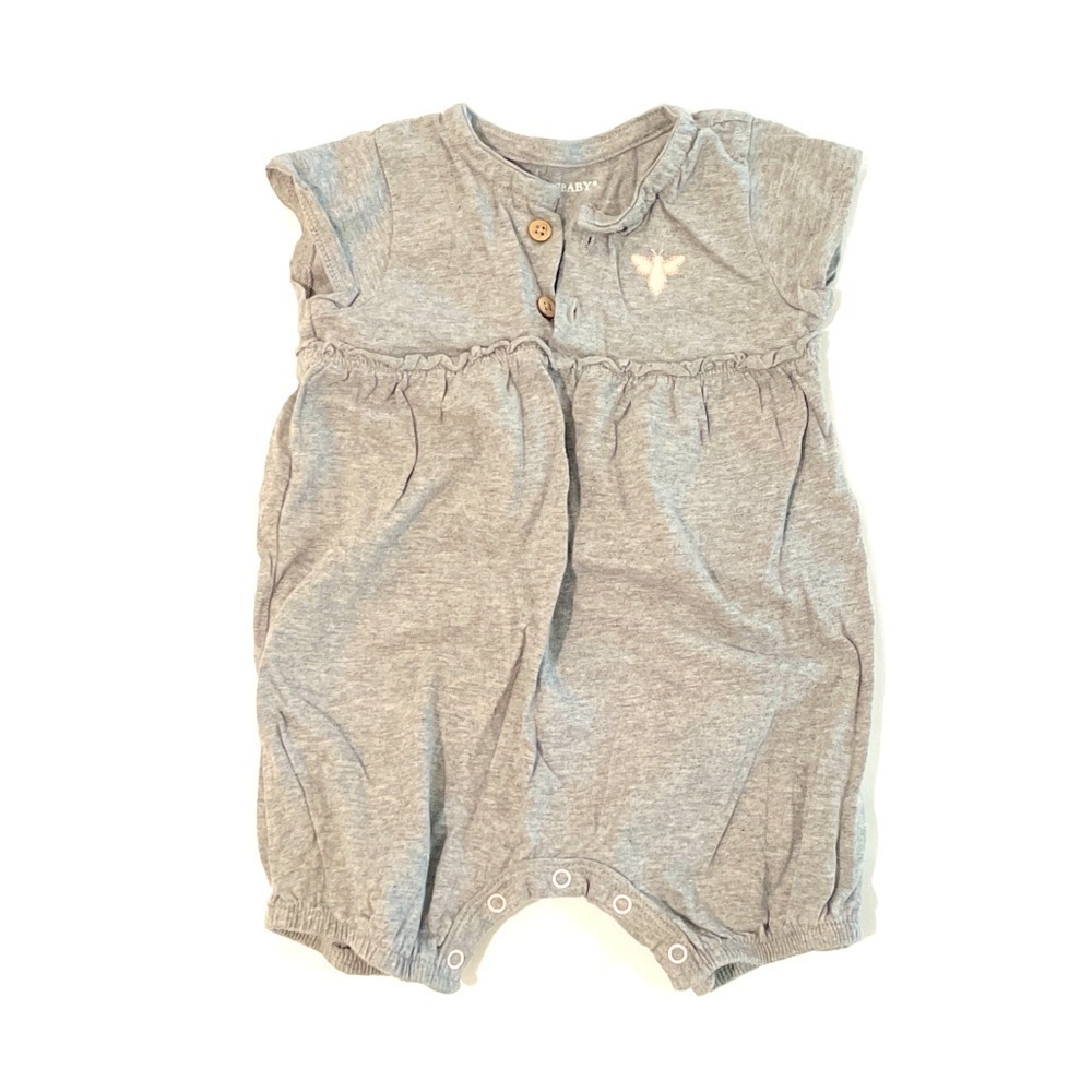 Burt’s Bees‎ Baby 6-9M gray onesie